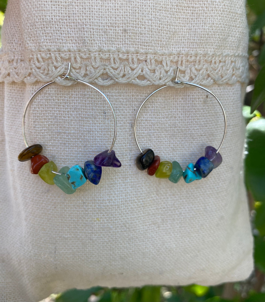 Boucles d'oreilles créoles en pierre naturelle 7 chakras – boutique bohème